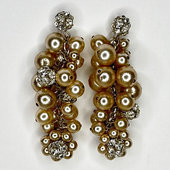 Seven Pair Of Faux Pearl Earrings Two Clip On And Five Pierced - Picture 5 of 11